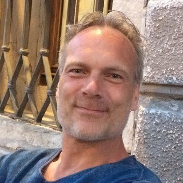 Nicolai van House of Olive